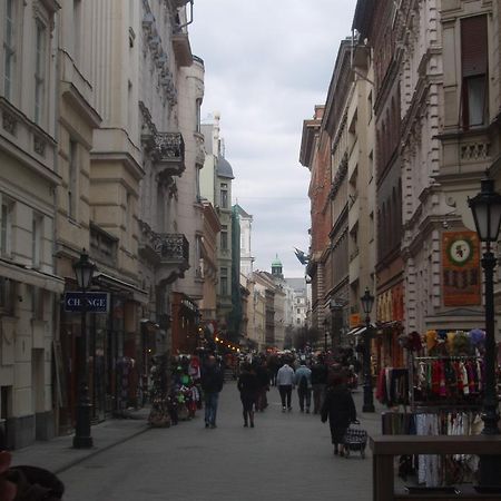 Old Monarchia Hotel Budapest Exterior photo